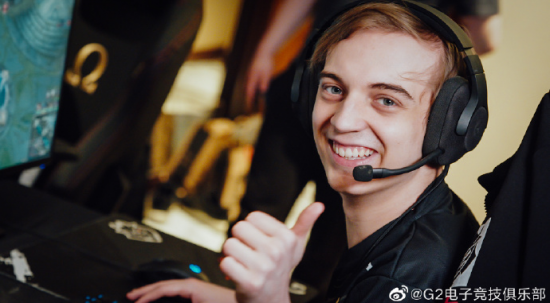 2025英雄联盟全球总决赛盛大开启，院线直播赛事精彩不断